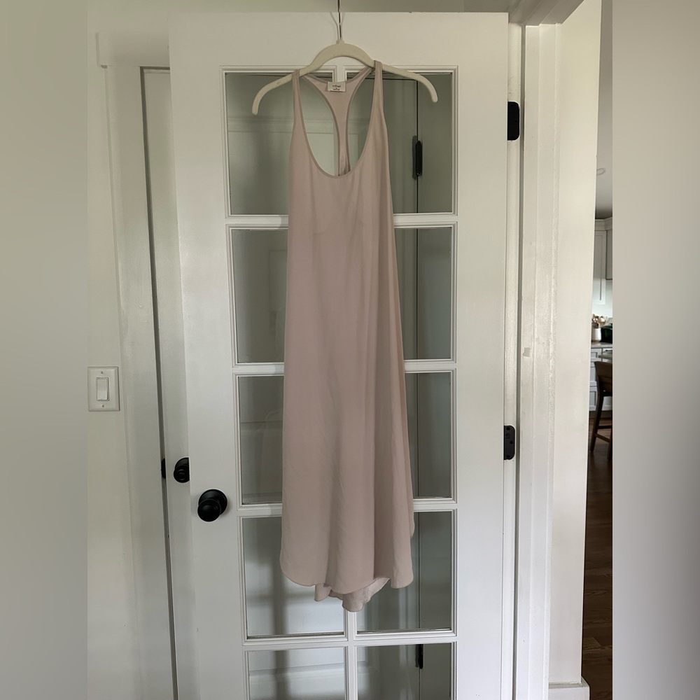 Elegant Beige Sleeveless Dress